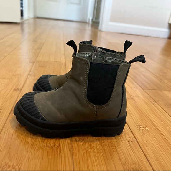 H&M toddler boots size 6.5 - Picture 2 of 5